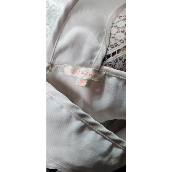 Luxxel Guipure Tiered White Dress M - Picture 3 of 4